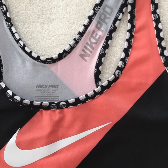 Nike Pro Racerback active tank - Picture 3 of 4